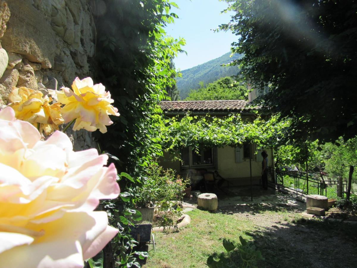Le Moulin Bed & Breakfast Pradelle Eksteriør bilde