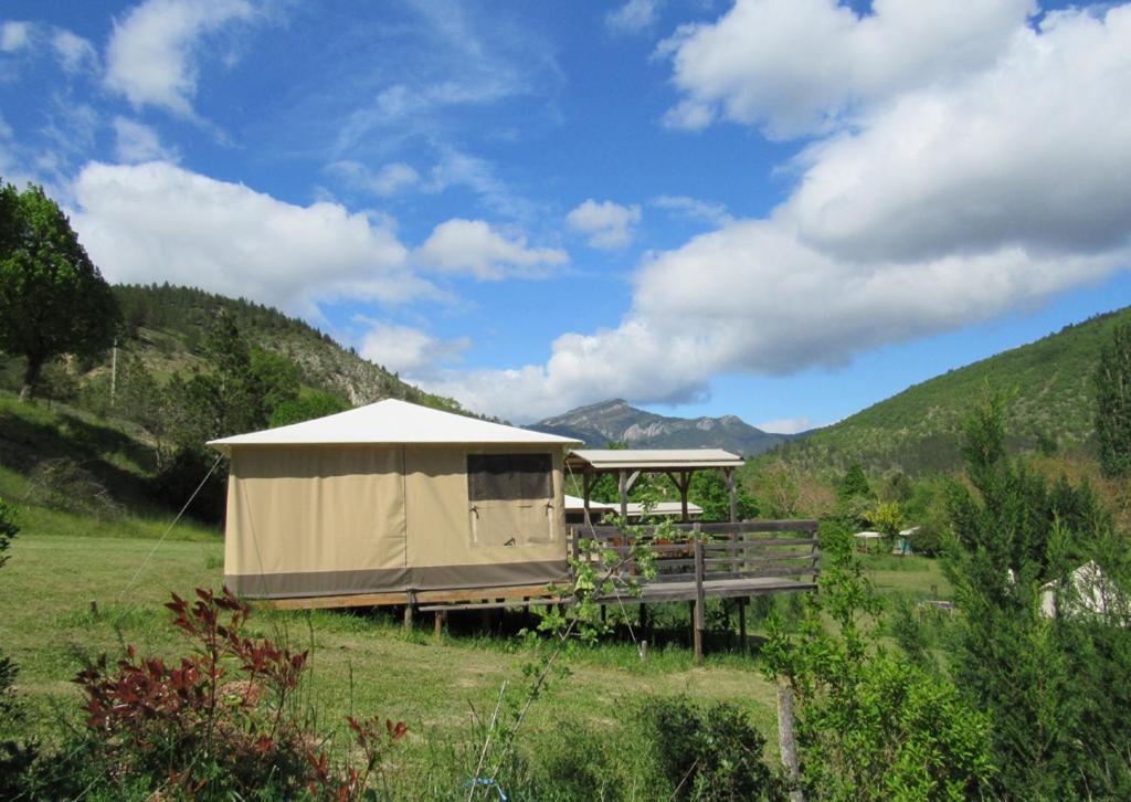 Le Moulin Bed & Breakfast Pradelle Eksteriør bilde