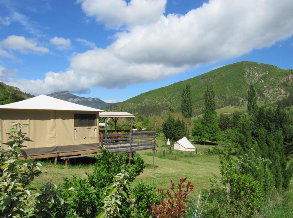 Le Moulin Bed & Breakfast Pradelle Eksteriør bilde